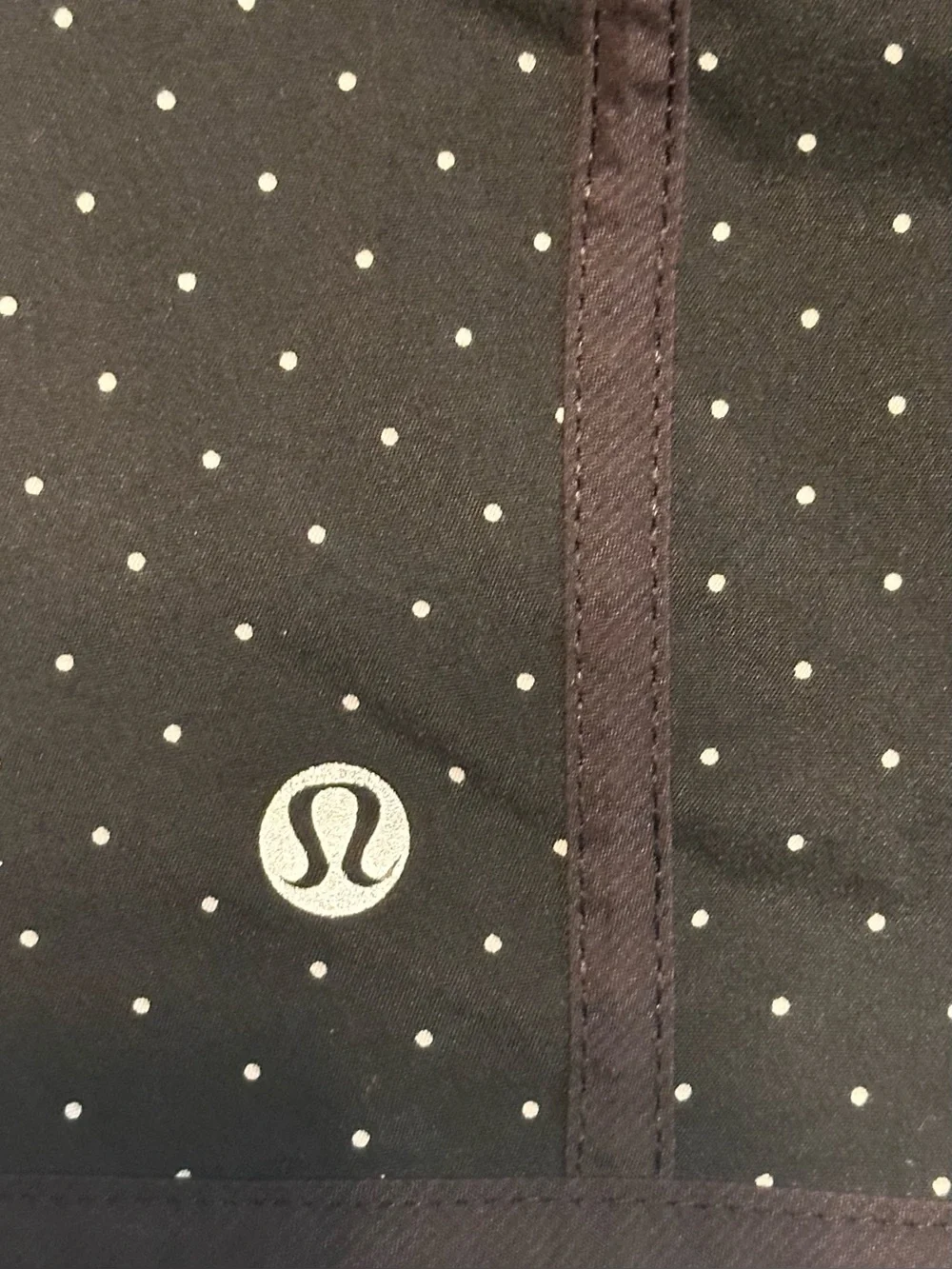 Retro Lululemon Tracker Short II 4” Sweet Spot Black Angel Wing Polka Dot Size 6